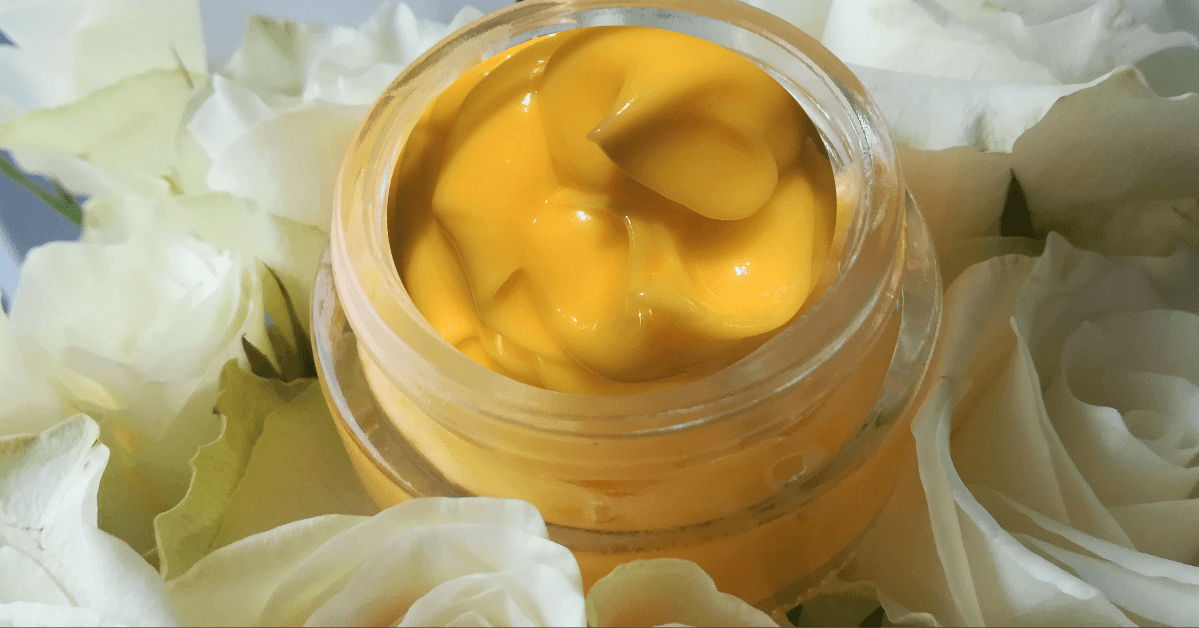 Natural moisturizing face cream with rose oil